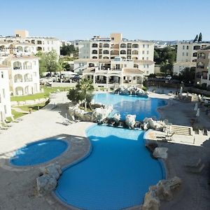 St Nicolas Apartments